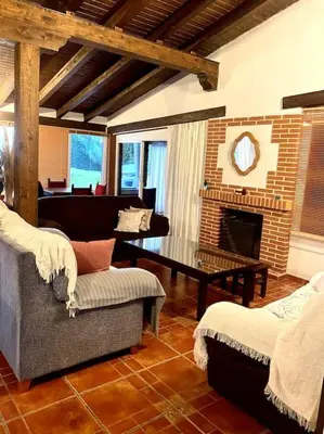 Zona de estar de CASA RURAL PRIVADA BENADIZOS ÁVILA