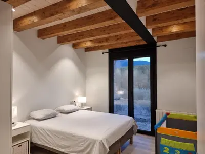 Cama o camas de una habitación en Villa familiar con piscina, en La Vera de Cáceres