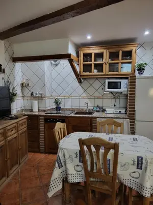 Una cocina o zona de cocina en El Refugio de Gredos