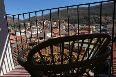 Vista general de una montaña o vista desde la casa o chalet