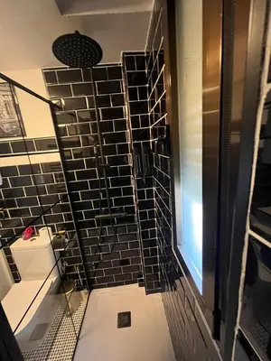 Un baño de VIVIENDA DE USO TURÍSTICO ENJOY ÁVILA 4- DIVINO
