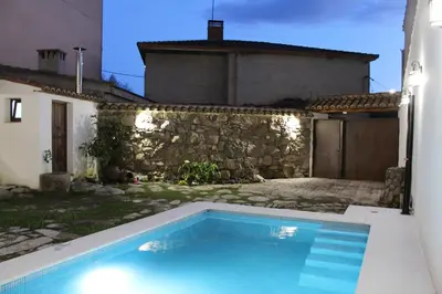 Piscina en o cerca de Casa Paula