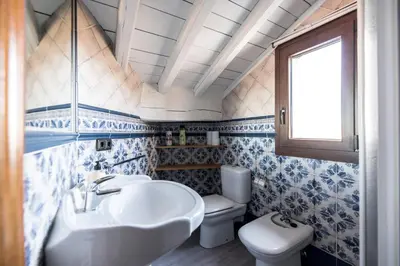 Un baño de Apartamentos Rurales 