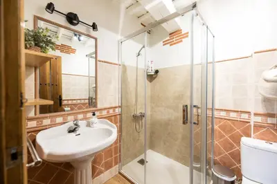 Un baño de Apartamentos Rurales 