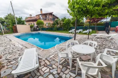 Piscina en o cerca de CASA EL CARMEN 1