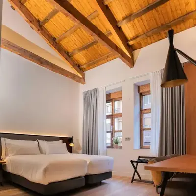 Prisma Suites
