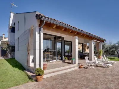 Edificio en el que se encuentra la casa o chalet