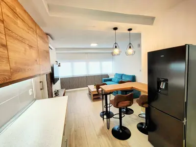 Una cocina o zona de cocina en +Homes | El Andén de Garrido (sin ascensor)