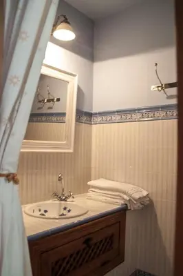 Un baño de Apartamento Turístico El Sotanillo de Valverde de la Vera