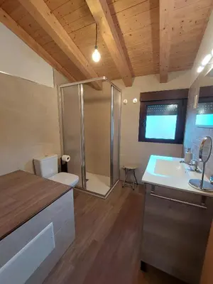 Un baño de La Costurera