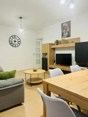 Una televisión o centro de entretenimiento en VuT El Refugio de Santiago