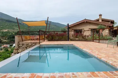 Piscina en o cerca de Casa Rural La Garza y la Paloma