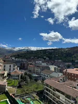 Vista general de una montaña o vista desde el apartamento
