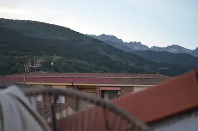 Vista general de una montaña o vista desde el apartamento