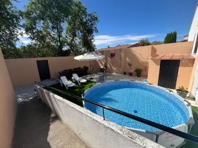 Piscina en o cerca de La Alameda