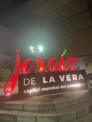 Certificado, premio, señal o documento que está expuesto en Apartamentos LA CASONA DE JARAIZ