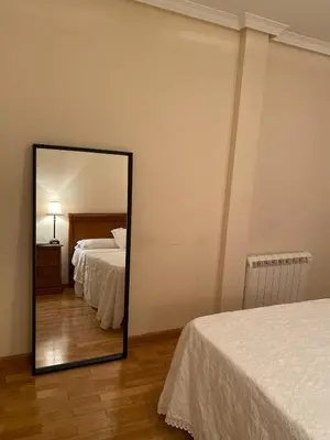 Cama o camas de una habitación en Lovely 2 bedrooms apartment main square Plasencia