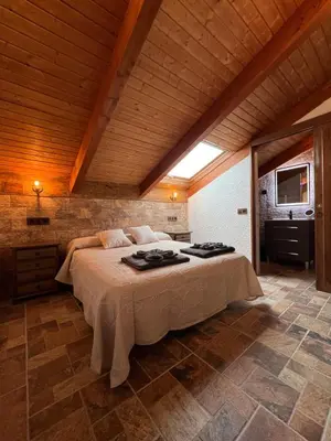 Cama o camas de una habitación en CASA RURAL EL TORREON