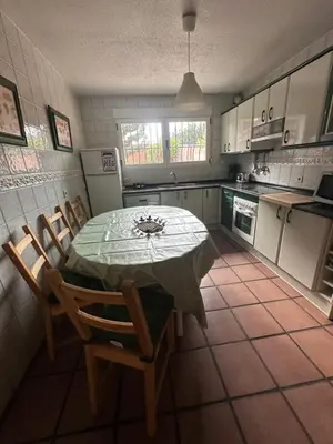 Una cocina o zona de cocina en Casa Rural LA PICOTILLA