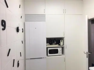 Una cocina o zona de cocina en Amplio piso a 10 min de Salamanca by beBalmy