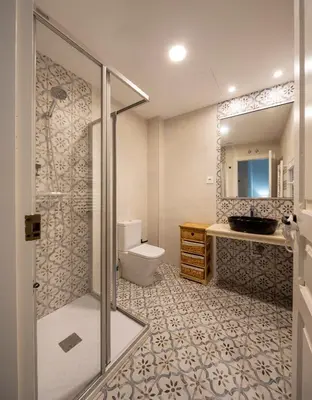 Un baño de Vultus - CatedralHomes