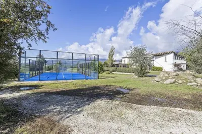 Piscina en o cerca de Casa vacacional con piscina, pádel y BBQ