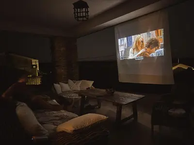 Una televisión o centro de entretenimiento en Las Pazuelas