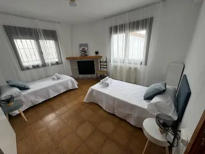 Una televisión o centro de entretenimiento en La Pradera de Gredos