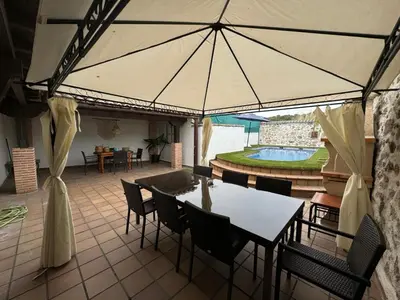 Piscina en o cerca de La Pradera de Gredos