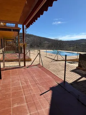 Piscina en o cerca de La Casita del Pozo de las Paredes