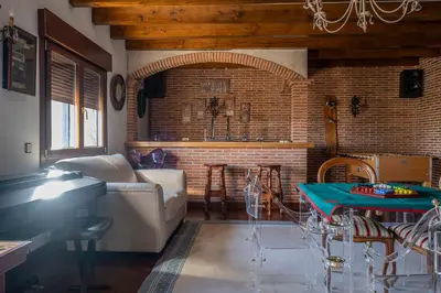 Zona de estar de Mansión con Jacuzzi a 40 grados, gran piscina y Pádel