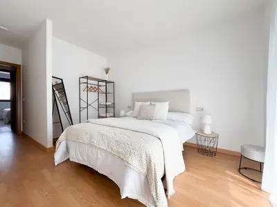 Cama o camas de una habitación en CerezasHomes3