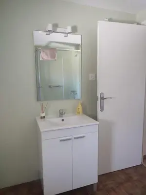 Un baño de La Granja de Juli