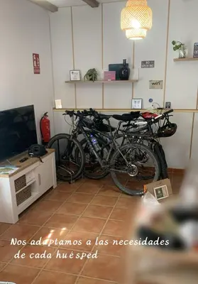 Una televisión o centro de entretenimiento en Casa Rural Exedra 3 Estrellas