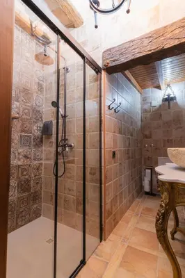 Un baño de Casa rural el rincón del Altozano