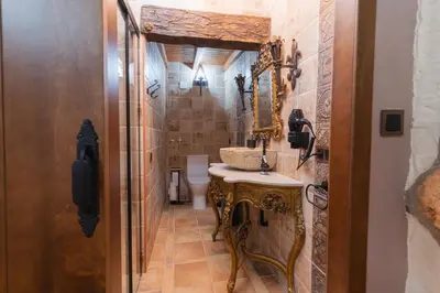 Un baño de Casa rural el rincón del Altozano