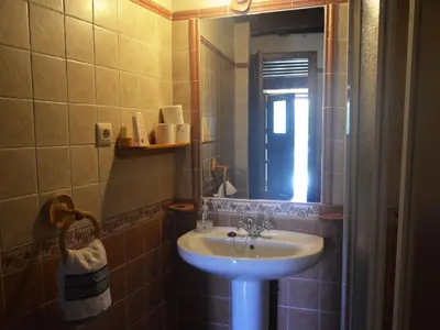 Un baño de Casa Rural La Casa de Piedra