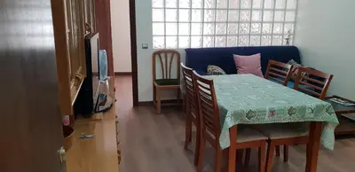Una televisión o centro de entretenimiento en Apartamentos Salamanca Puerta Zamora, Centro, Wifi con salón y 2 dormitorios, Parking