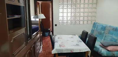 Zona de estar de Apartamentos Salamanca Puerta Zamora, Centro, Wifi con salón y 2 dormitorios, Parking