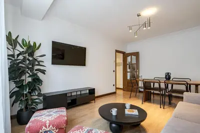 Una televisión o centro de entretenimiento en Rio Apartment by Olala Homes