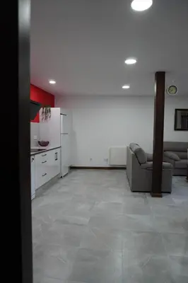 Una cocina o zona de cocina en Duplex Llume - Grupo Apartamentos Sanin