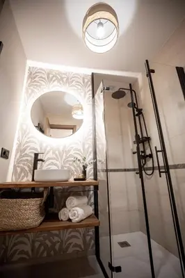 Un baño de Doce Slow Home