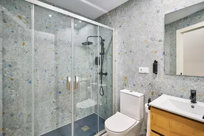 Un baño de Apartamentos Esperanza by gaiarooms