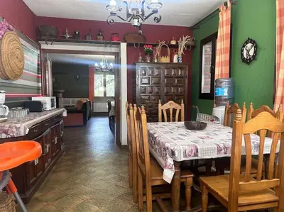 Zona de estar de Casa para fiestas 16 personas, barbacoa y terraza