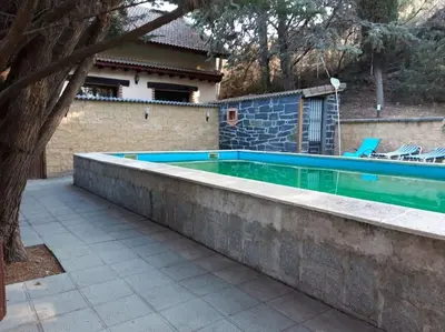 Piscina en o cerca de Casa para fiestas 16 personas, barbacoa y terraza
