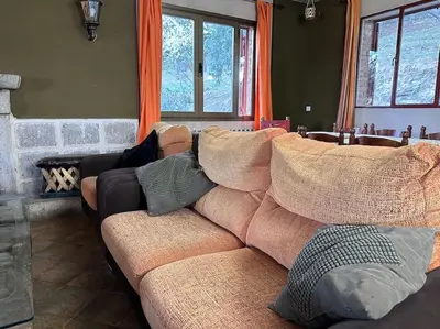 Zona de estar de Casa para fiestas 16 personas, barbacoa y terraza