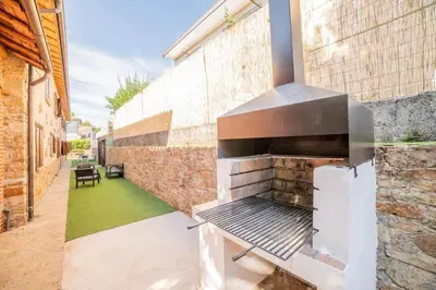 Barbacoa disponible para clientes en el apartamento