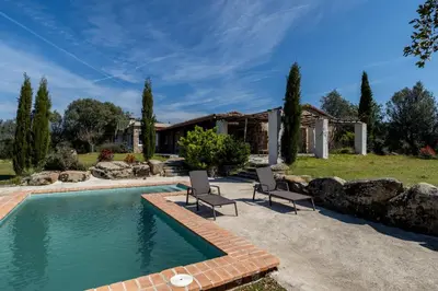 Piscina en o cerca de Casa En El Valle Del Tietar