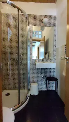 Un baño de La Casina de Piedra ENCANTO - Parte Antigua de Cáceres