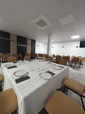 Zona business o sala de conferencias en H La Posada